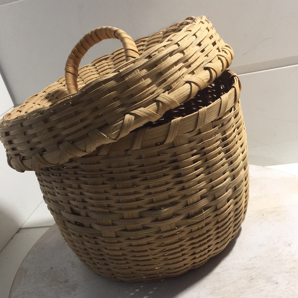 Vintage handcrafted basket with lid